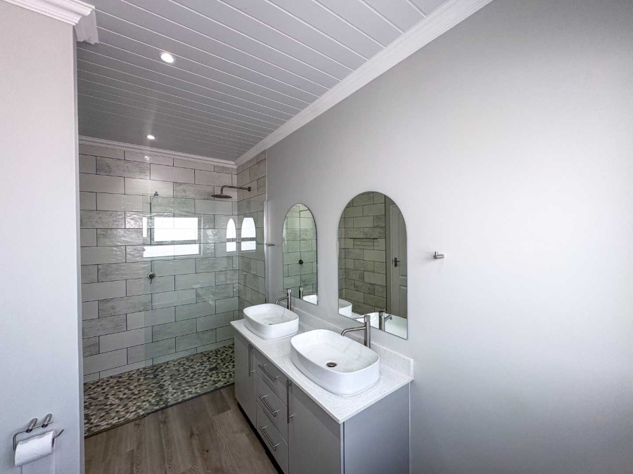 3 Bedroom Property for Sale in Stilbaai Wes Western Cape